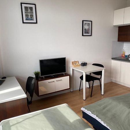 Sleepwell Apartments Вроцлав Екстер'єр фото