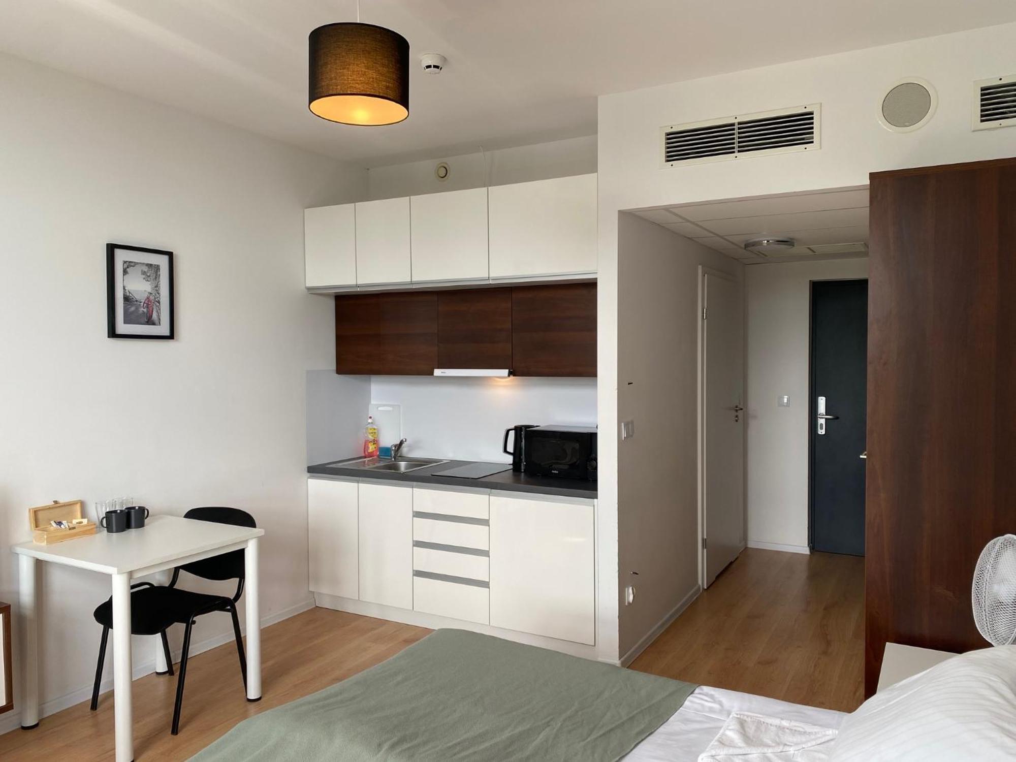 Sleepwell Apartments Вроцлав Екстер'єр фото